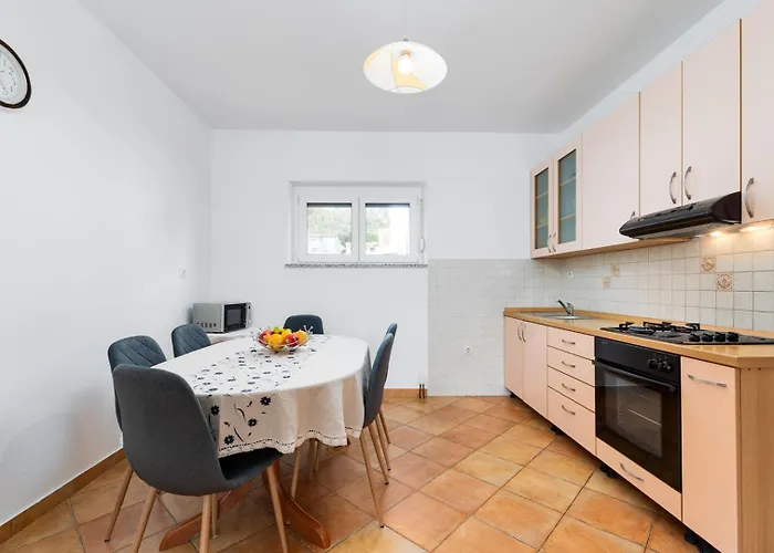 Jeka With View Baska (Krk)