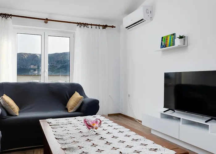 Guest house Jeka With View 3*