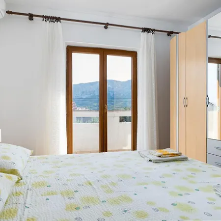 Jeka With View 4*